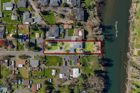 1300 Daisy Lane Grants Pass OR 97527