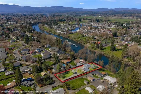 1300 Daisy Lane Grants Pass OR 97527