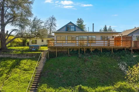 1300 Daisy Lane Grants Pass OR 97527