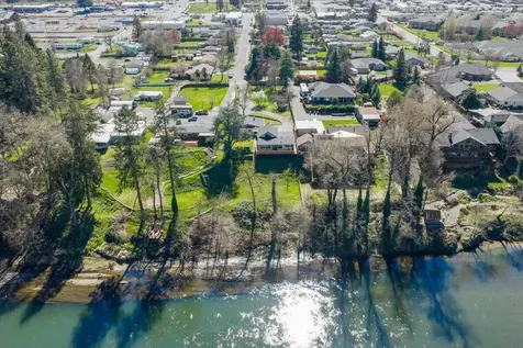 1300 Daisy Lane Grants Pass OR 97527
