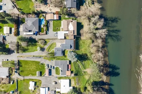 1300 Daisy Lane Grants Pass OR 97527