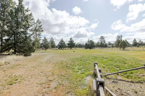 20970 Hicrest Place Bend OR 97703