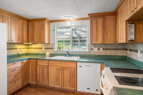 1028 E 11th Street Medford OR 97504