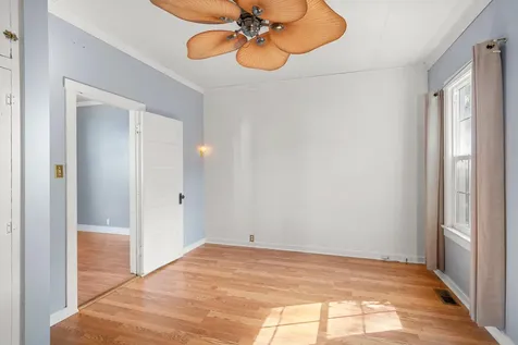 1028 E 11th Street Medford OR 97504