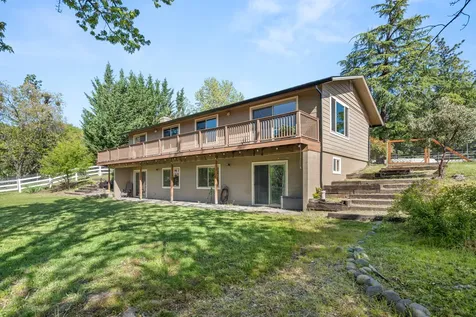 3583 Ross Lane Central Point OR 97502