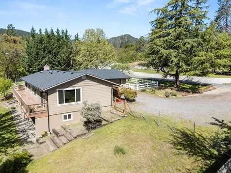 3583 Ross Lane Central Point OR 97502