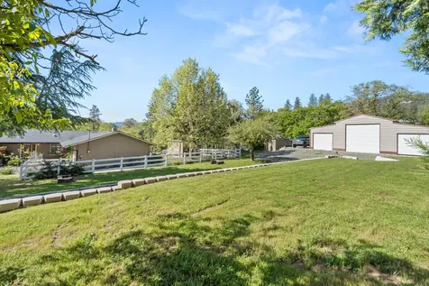 3583 Ross Lane Central Point OR 97502