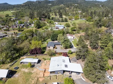 3583 Ross Lane Central Point OR 97502