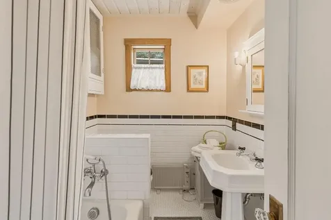 1417 NW Washington Boulevard Grants Pass OR 97526