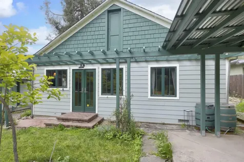 1417 NW Washington Boulevard Grants Pass OR 97526