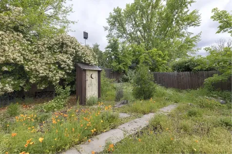 1417 NW Washington Boulevard Grants Pass OR 97526