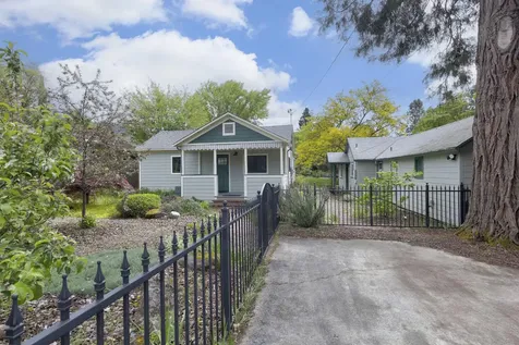 1417 NW Washington Boulevard Grants Pass OR 97526