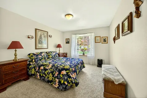 221 Lauer Way Grants Pass OR 97526