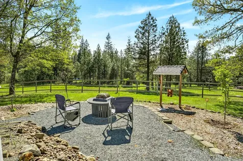 221 Lauer Way Grants Pass OR 97526
