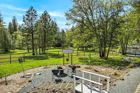 221 Lauer Way Grants Pass OR 97526