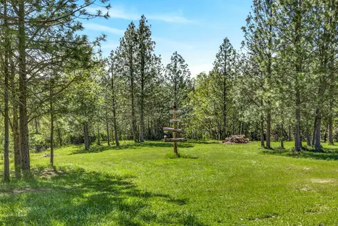 221 Lauer Way Grants Pass OR 97526