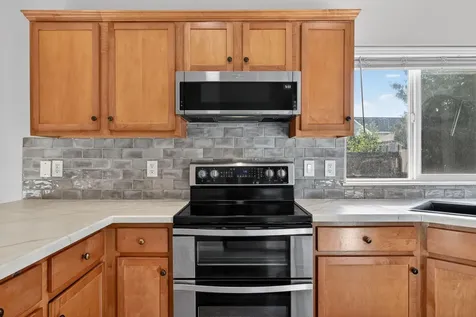 2217 NW Cedar Avenue Redmond OR 97756