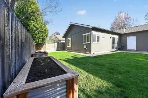 2217 NW Cedar Avenue Redmond OR 97756
