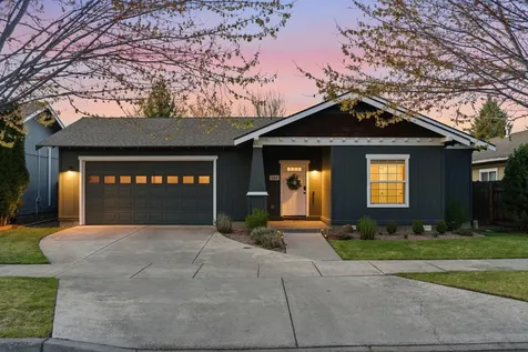 2217 NW Cedar Avenue Redmond OR 97756