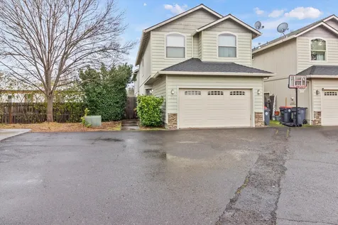 1297 Clearsprings Drive Medford OR 97501