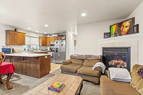 1297 Clearsprings Drive Medford OR 97501