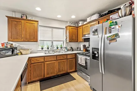 1297 Clearsprings Drive Medford OR 97501
