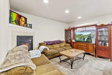 1297 Clearsprings Drive Medford OR 97501