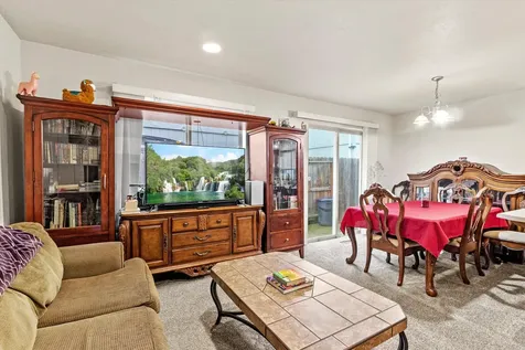 1297 Clearsprings Drive Medford OR 97501