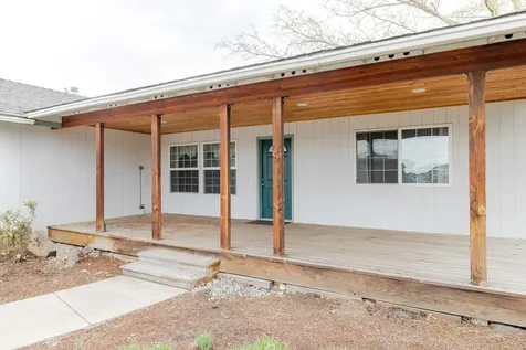 2807 SW 23rd Street Redmond OR 97756