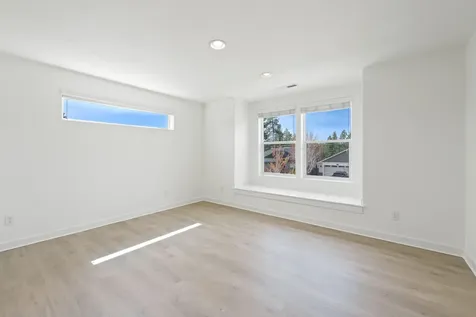 63250 NW Newhall Place Bend OR 97703