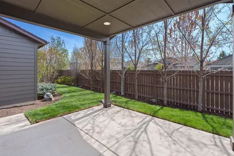 63250 NW Newhall Place Bend OR 97703