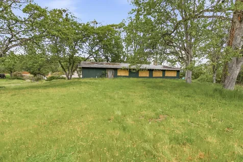 620 Vista Park Drive Eagle Point OR 97524