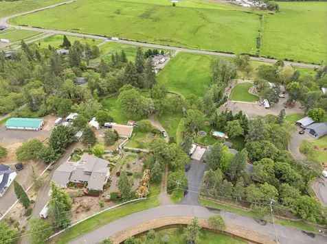 620 Vista Park Drive Eagle Point OR 97524