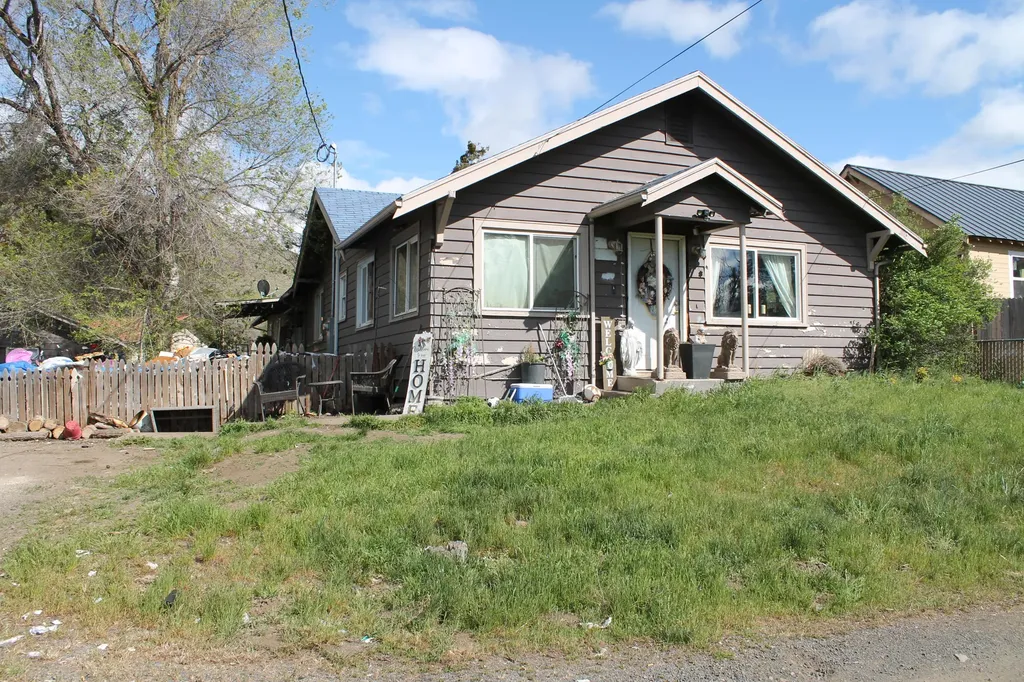 4331 Stebbins Avenue Klamath Falls OR 97601