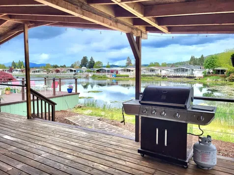 124 Waverly Drive Grants Pass OR 97526