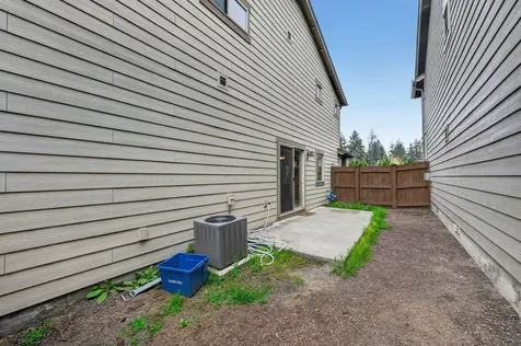 20252 Badger Road Bend OR 97702