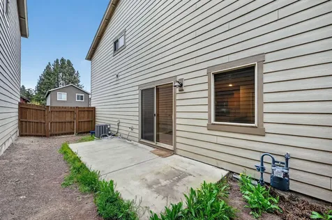20252 Badger Road Bend OR 97702