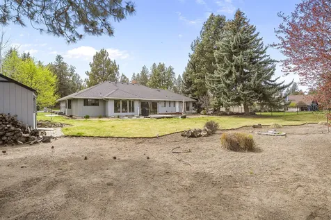 21052 Desert Woods Drive Bend OR 97702