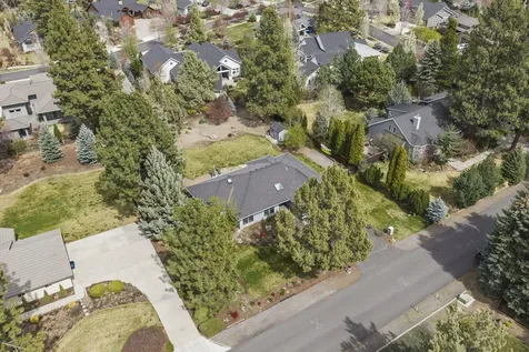 21052 Desert Woods Drive Bend OR 97702