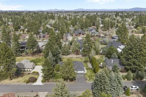 21052 Desert Woods Drive Bend OR 97702