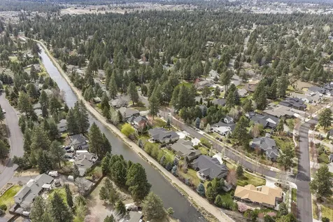 21052 Desert Woods Drive Bend OR 97702