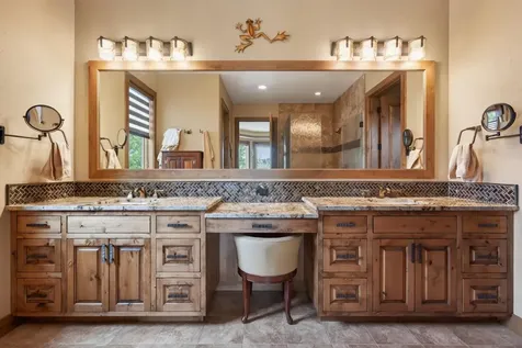 19345 Roswell Drive Bend OR 97702