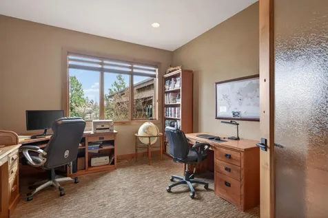19345 Roswell Drive Bend OR 97702