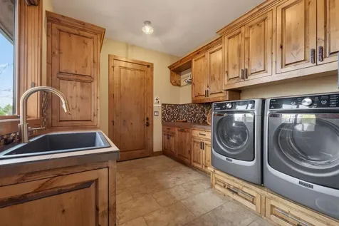 19345 Roswell Drive Bend OR 97702