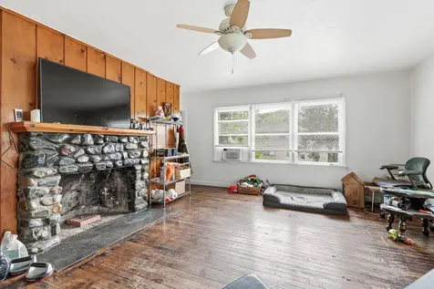 868 NE A Street Grants Pass OR 97526