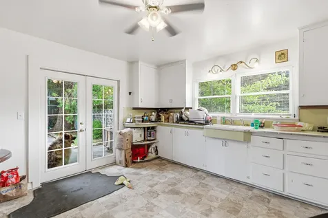 868 NE A Street Grants Pass OR 97526