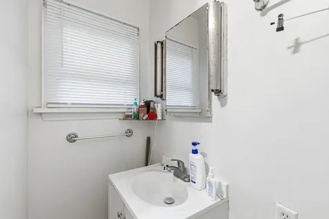 868 NE A Street Grants Pass OR 97526