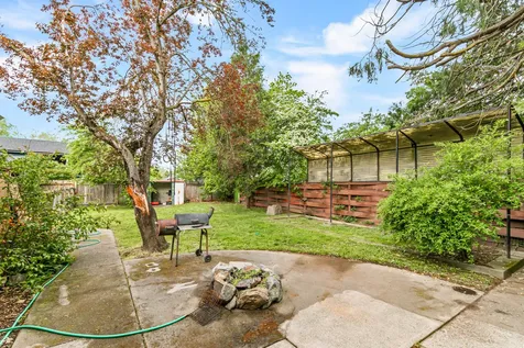 868 NE A Street Grants Pass OR 97526