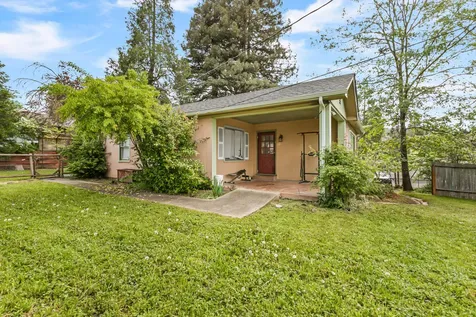 868 NE A Street Grants Pass OR 97526