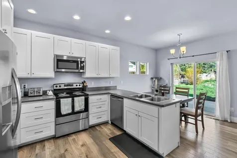 1726 SW 27th Street Redmond OR 97756